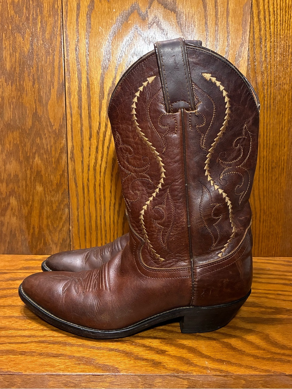 Y2K VTG Justin Tan Embroidery Brown Leather Western Cowboy Boots Women’s 8